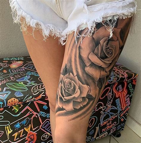 tatuagem feminina de flor na coxa|Tatuagem feminina na coxa: 132 melhores artes para。